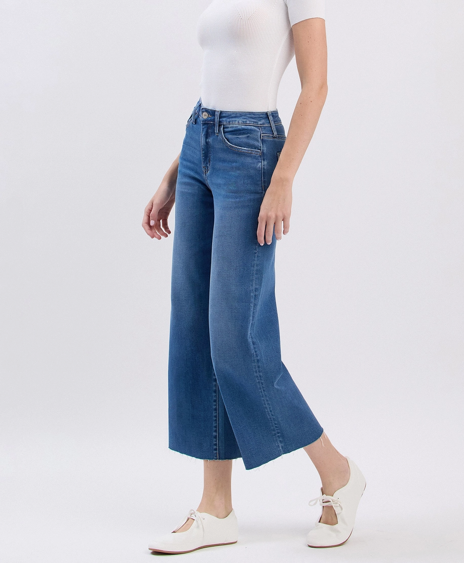 Right Raw Hem Crop Slim Wide Denim