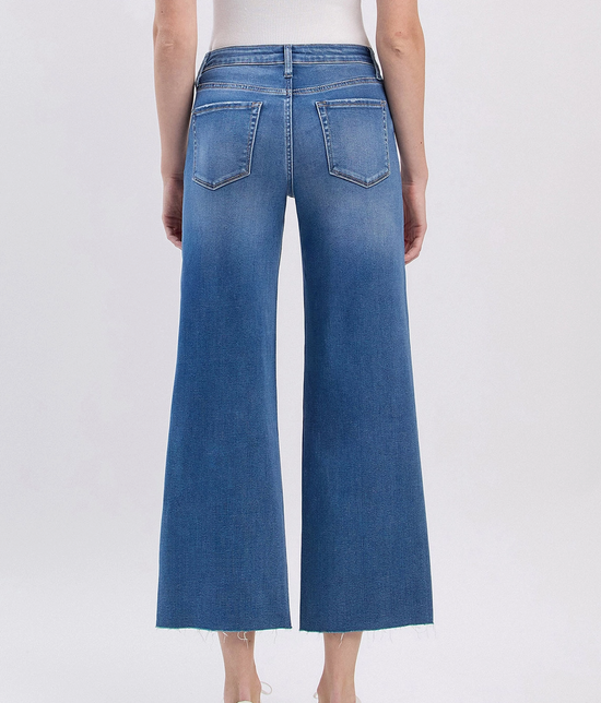 Right Raw Hem Crop Slim Wide Denim